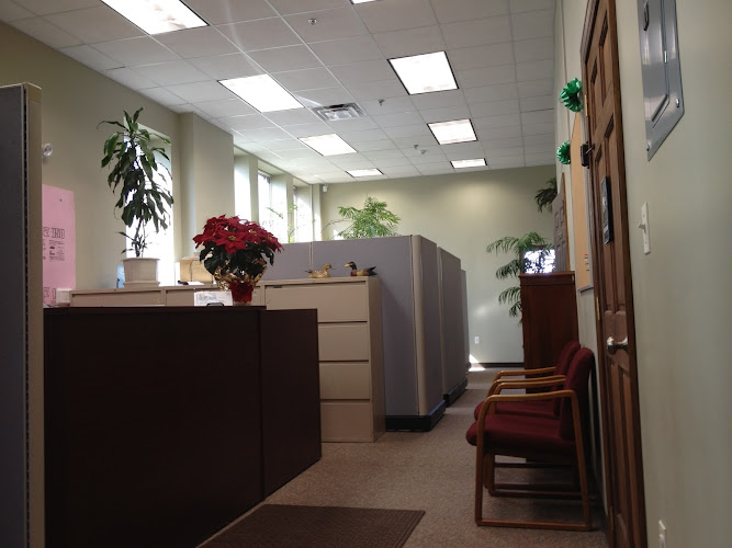 de LA CRUZ & ASSOCIATES, LLC